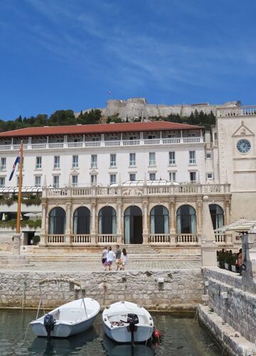 palace hvar