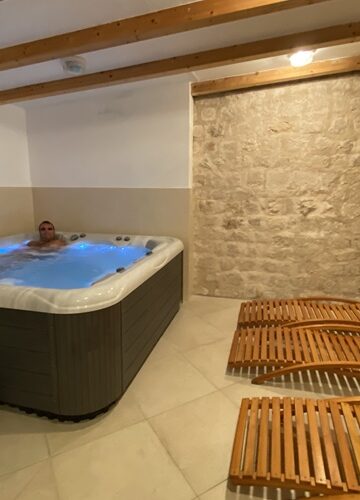 vrana hotel croatia