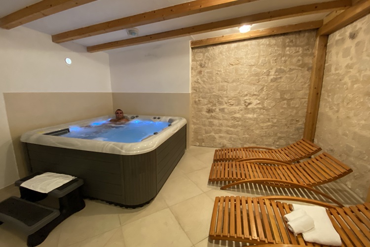 vrana hotel croatia
